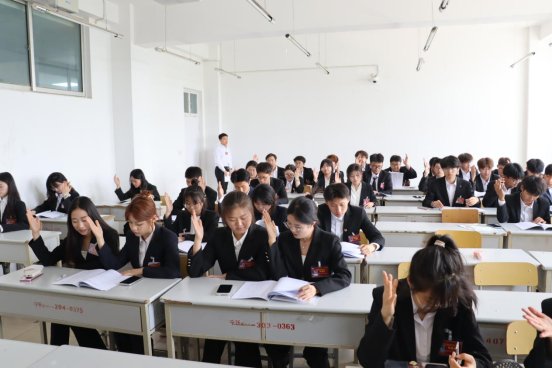 图八